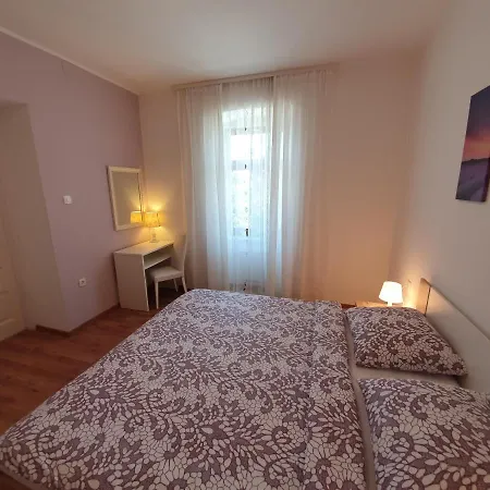 Apartment Apartman Mia